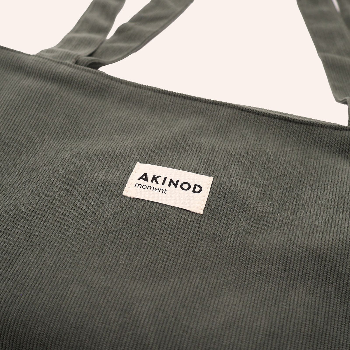 Totebag en velours côtelé vert
