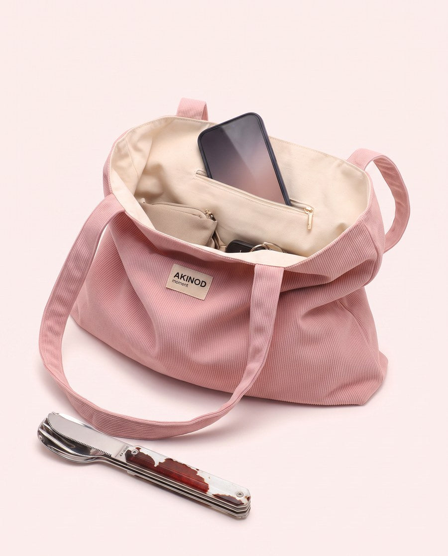 Totebag Akinod en velours rose et couverts nomades